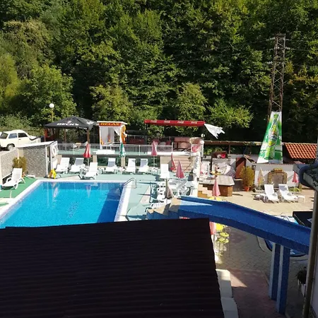 Hotel Family Mania Chiflik (Lovech)
