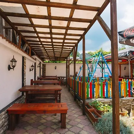Family Mania Hotel