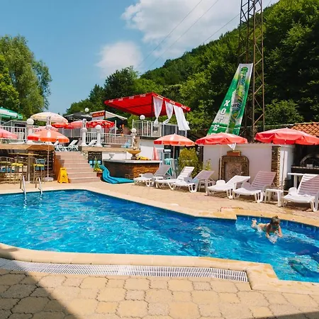 Family Mania Chiflik (Lovech)